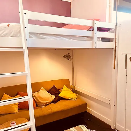 Хостел Buddha Bee - Female Hostel Лагуш