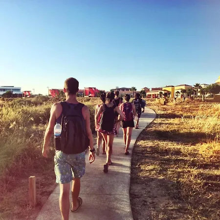 Hostel Buddha Bee - 18 To 35 Years Old Only *