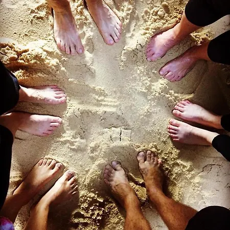 Buddha Bee - 18 To 35 Years Old Only Hostel